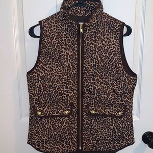 Jcrew quilted puffer vest animal print size XS